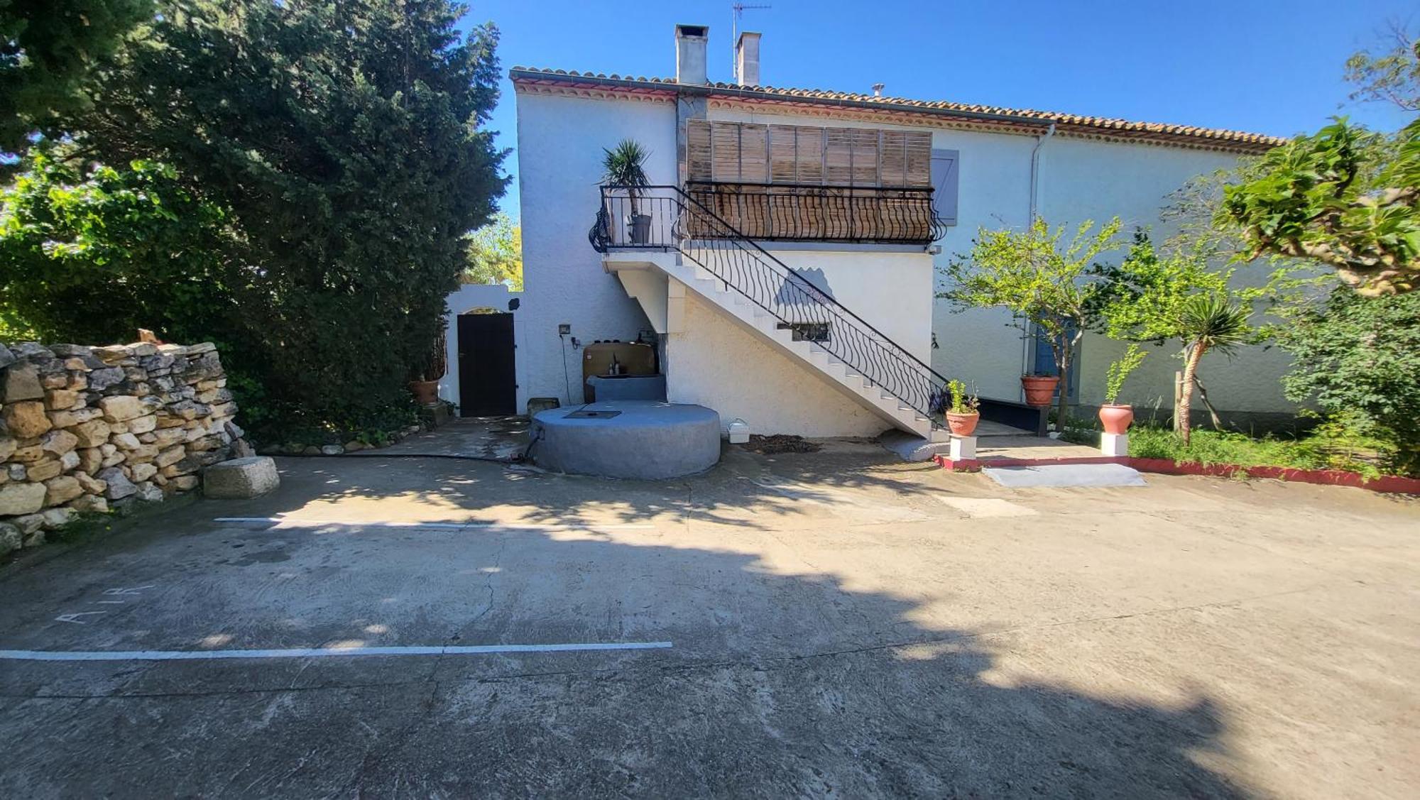 Bel Appartement Vinassan Extérieur photo